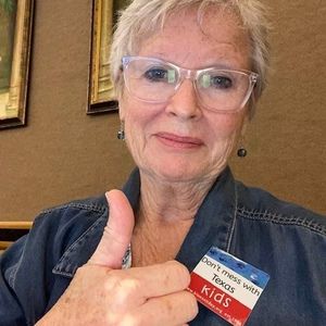 Meet your Posher, Janet